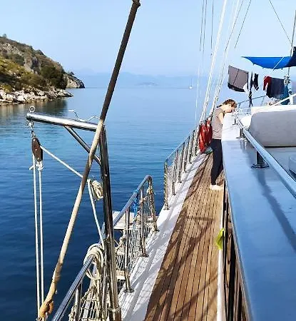 Hotel en barco Seaborn Legend *